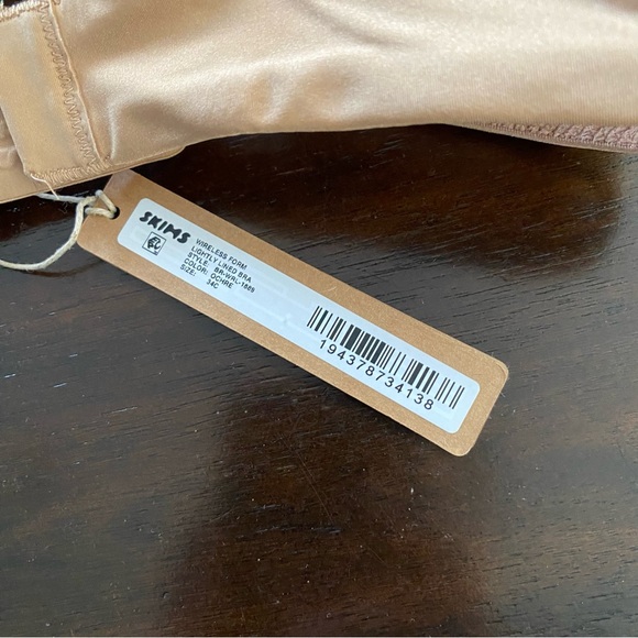 SKIMS NWT T-SHIRT DEMI BRA Wireless Form OCHRE Lightly Lined Pads 34C - Picture 7 of 8